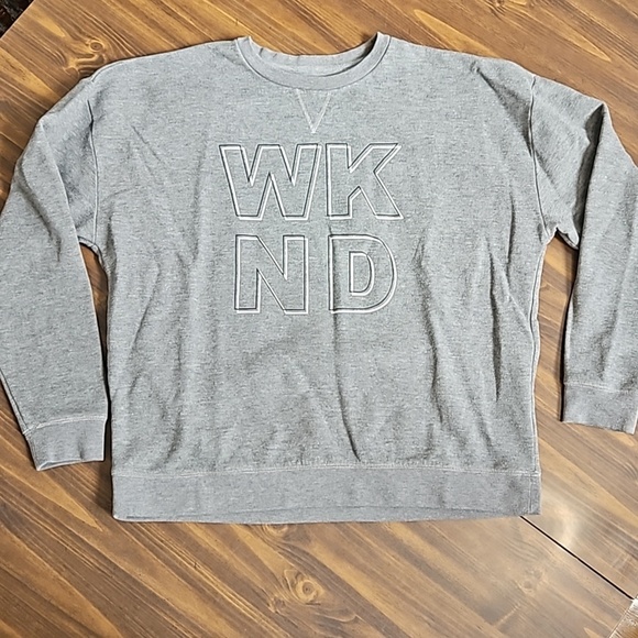 dip Tops - DIP SWEATSHIRT